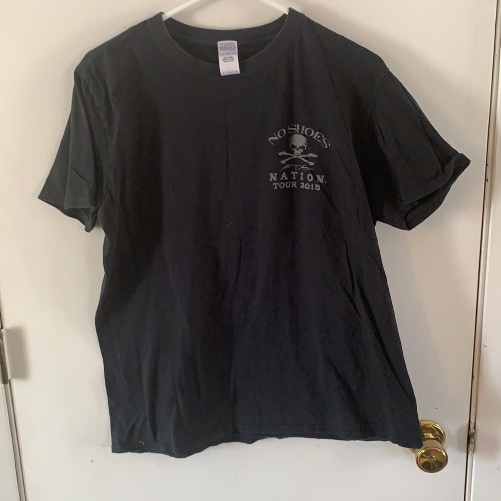 Kenny Chesney  2015 No Shoes Nation Big Revival concert tour  t-shirt